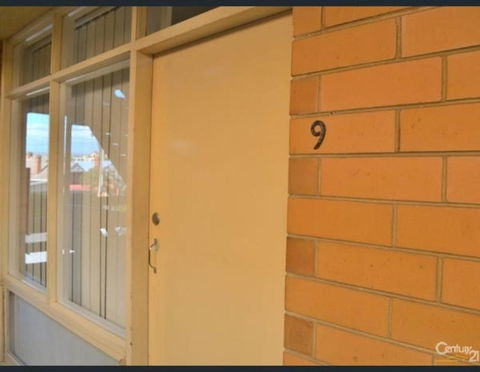 Glenelg Air B & B - Tourism Caloundra 1