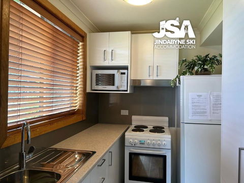 Glengarry - Tourism Caloundra 4