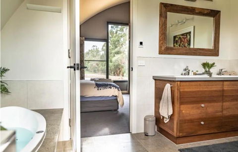 Glenlowren - Tourism Caloundra 4