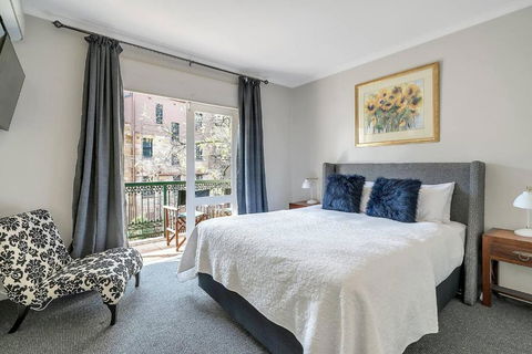 Glenmore Court - Spacious And Central By The Harbour - Tourism Caloundra 3