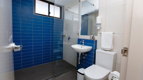 Global Backpackers Cairns - Tourism Caloundra 3