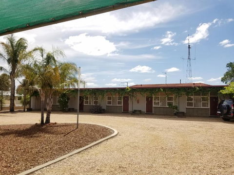 Glossop Motel - Tourism Caloundra 2