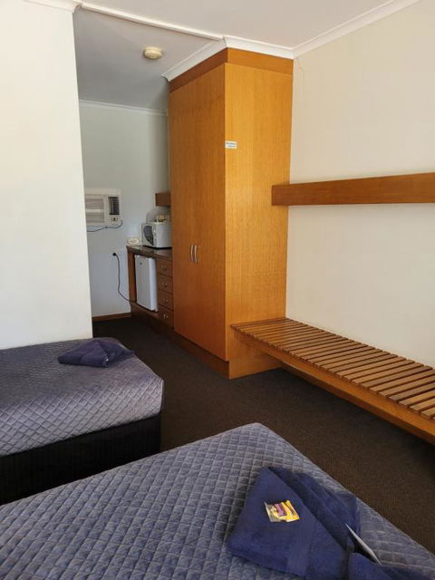 Glynlea Motel - Tourism Caloundra 4