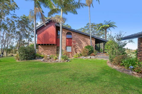 Godfrey Hill Rd 115 - Tourism Caloundra 1