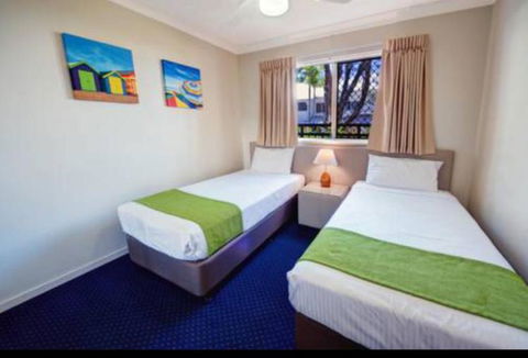 Gold Coast Family Apartment - Tourism Caloundra 3