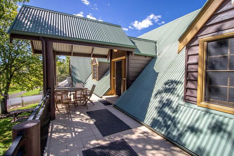 Gold Mine Guest House And Cafe - Tourism Caloundra 4