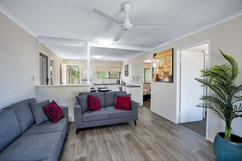 Gold Rush Apartments - Tourism Caloundra 0