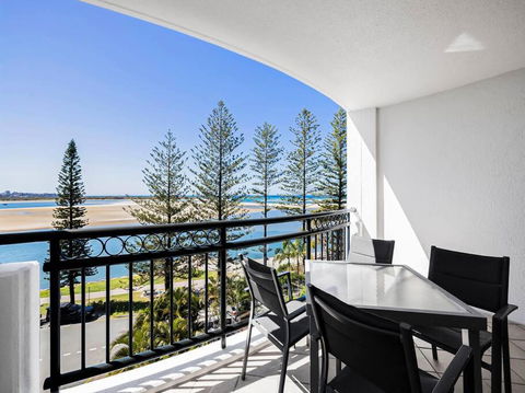 Golden Beach Oasis - Luxury Resort Living - Tourism Caloundra 4