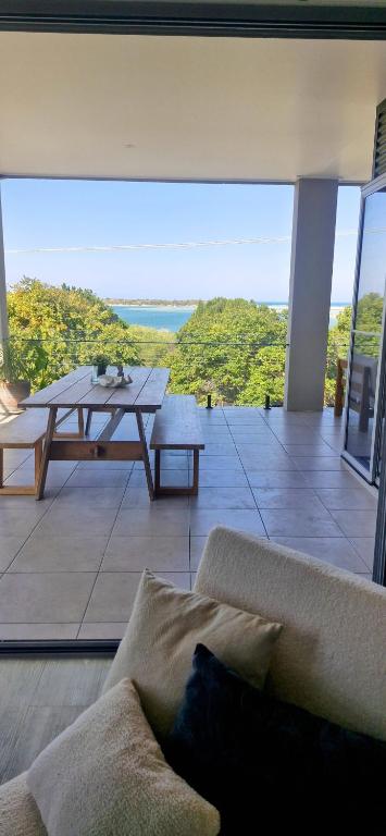 Golden Beachfront Holiday Home - Tourism Caloundra 2