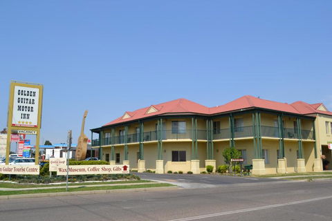 Golden Guitar Motor Inn - Tourism Caloundra 3