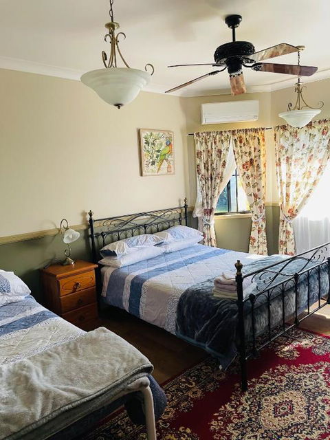 GOLDEN LACE B&B - Tourism Caloundra 2