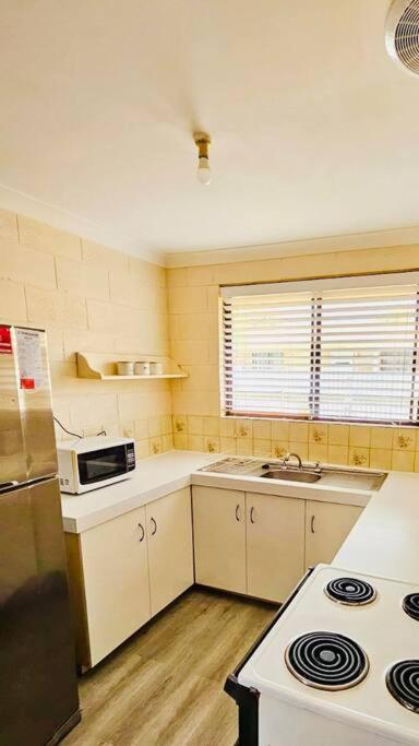 Golden Patch Retreat, Kalgoorlie - Tourism Caloundra 4