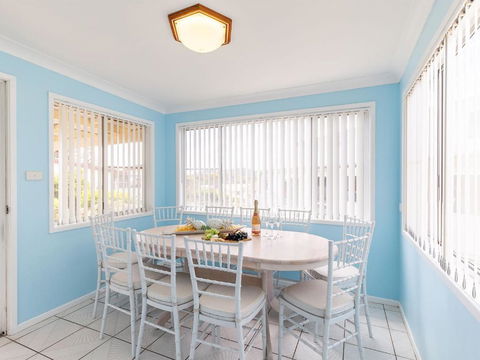 Golden Sands 2 Short Street, Air Con, Wifi, Beach View - Tourism Caloundra 3