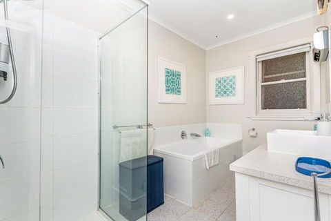 Golden Square Gold Class Guest House, Bendigo - Tourism Caloundra 2
