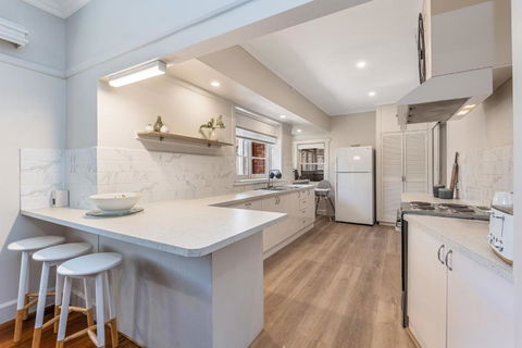 Golden Square Gold Class Guest House, Bendigo - Tourism Caloundra 3