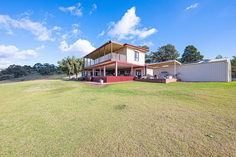 Goldfields View - Tourism Caloundra 0