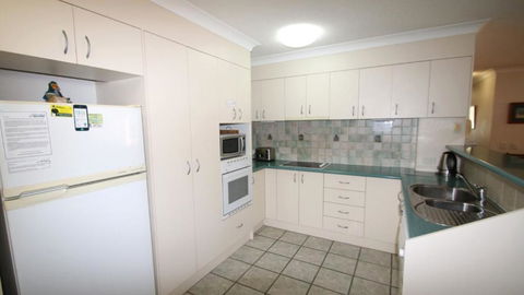 Golf Beach Comfort - Tourism Caloundra 3
