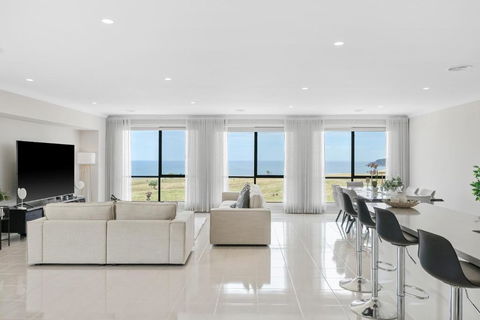 Golf Club Seaside Serenity By Ready Set Stay - Tourism Caloundra 0