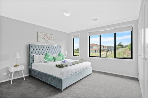 Golf Club Seaside Serenity By Ready Set Stay - Tourism Caloundra 3