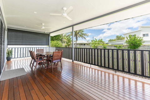 Getaway On The Green - Tourism Caloundra 3