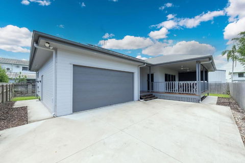 Getaway On The Green - Tourism Caloundra 4