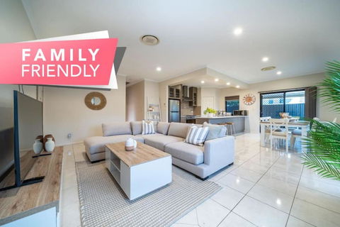 Gone Coastal Grange - Tourism Caloundra 0