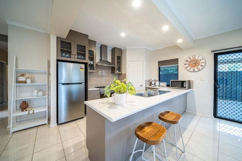 Gone Coastal Grange - Tourism Caloundra 3