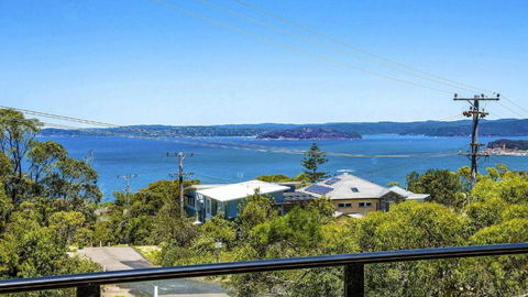 Gone Coastal - Pet Friendly - Tourism Caloundra 1