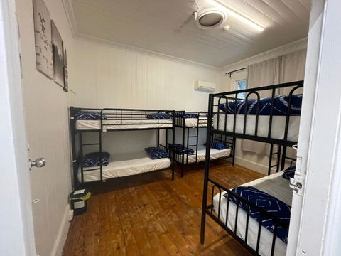 Gonow Family Backpackers Hostel - Tourism Caloundra 3