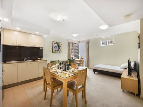 Good Value Convenient City Central 2BR Apt - Tourism Caloundra 4