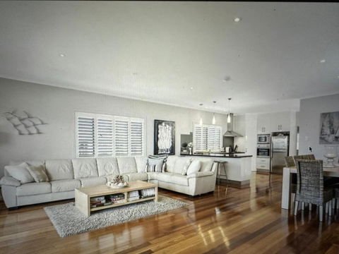 Goolwa Serenity - Modern, Peaceful, Linen & Wifi Included - Tourism Caloundra 1