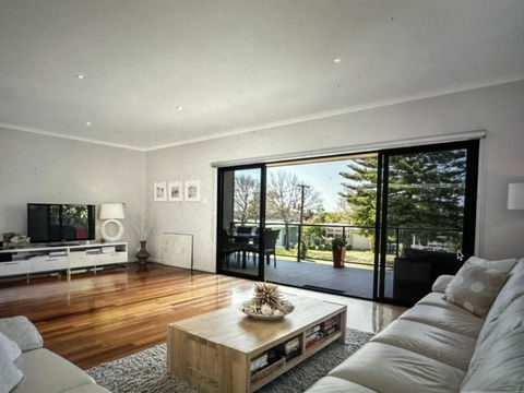 Goolwa Serenity - Modern, Peaceful, Linen & Wifi Included - Tourism Caloundra 4