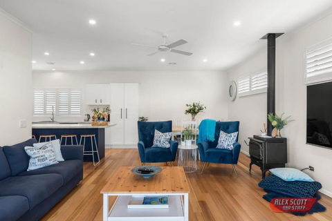 Goondiwindi Cowes - Tourism Caloundra 1