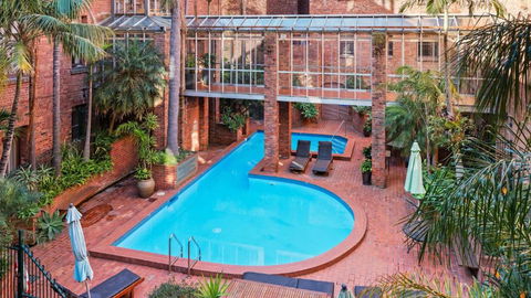 Gordon House Apartments - Tourism Caloundra 3