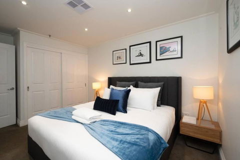 Gordons Place Entire Apartment CBD Location - Tourism Caloundra 1