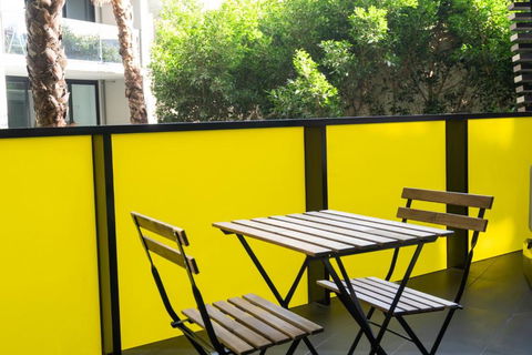 Gorgeous 1-Bed Apartment With A Rooftop Pool - Tourism Caloundra 4
