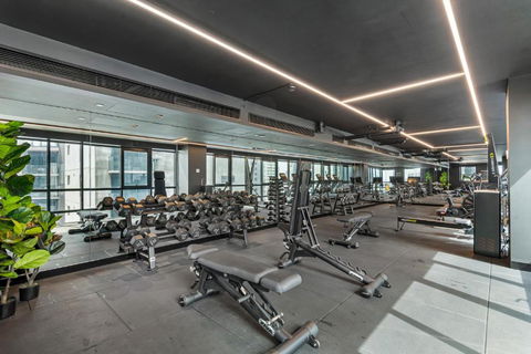 Gorgeous 2-Bed With Pool Gym Close To Everything - Tourism Caloundra 3
