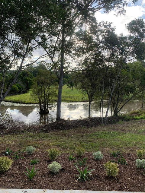Gorgeous 2 Bedroom Tiny House Noosa Hinterland - Tourism Caloundra 3