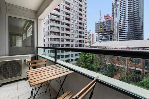 Gorgeous 3-Bed Apartment Near Flagstaff Gardens - Tourism Caloundra 4