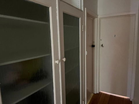 Gorgeous Master Bedroom Next To Frankston Station And Beach - Tourism Caloundra 1