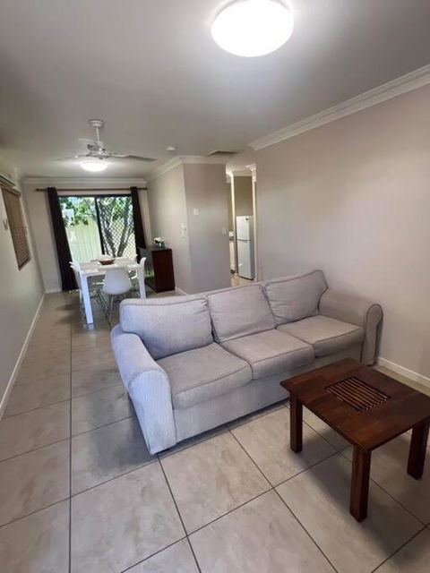 Fully Furnished Modern Unit In Centre Of City - Tourism Caloundra 1