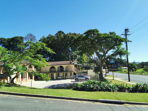 Gallery Motel - Tourism Caloundra 0