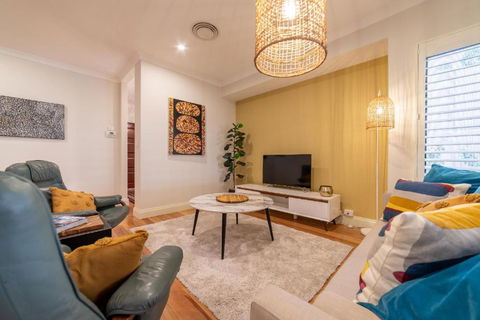 Greenmount Getaway - Tourism Caloundra 1