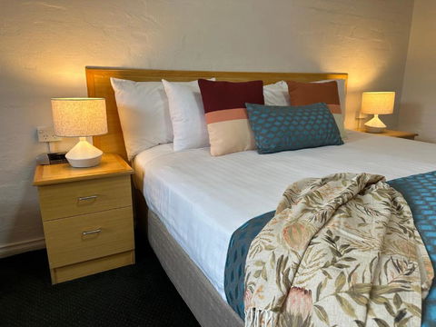 Grand Country Lodge Motel - Tourism Caloundra 2