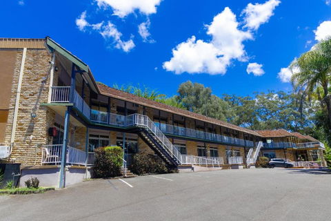Gosford Inn Motel - Tourism Caloundra 0