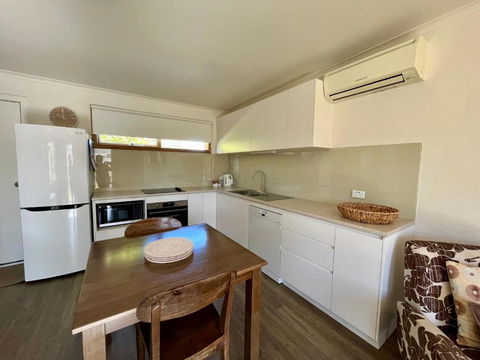 Gowings Of Mallacoota - Tourism Caloundra 3
