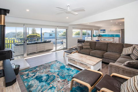 Gracetown Beach House - Relaxing Beachside Holiday - Tourism Caloundra 1