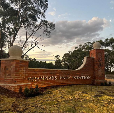 Grampians Park Station - Tourism Caloundra 0