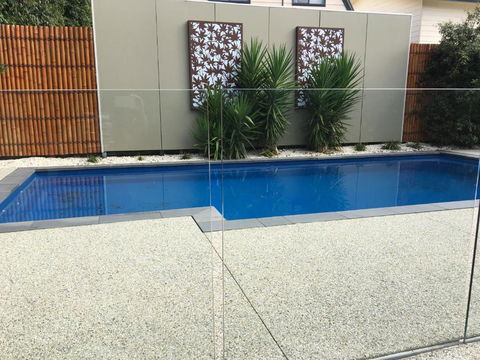 Grand Escape McKenzie - Solar Heated Pool WiFi, Netflix 5 Bdrm 4bthrm, Free 8kW EV Chging - Tourism Caloundra 4