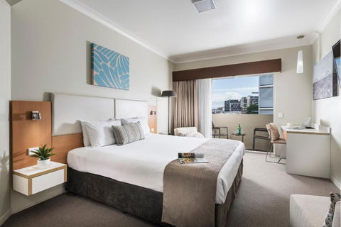 Grand Hotel And Apartments Townsville - Tourism Caloundra 0